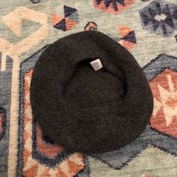 Wool Beret  - Picture 2 of 7